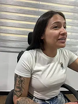 Alyha_cortes_ live