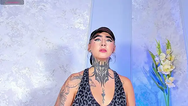 Alahia_Dangelo live
