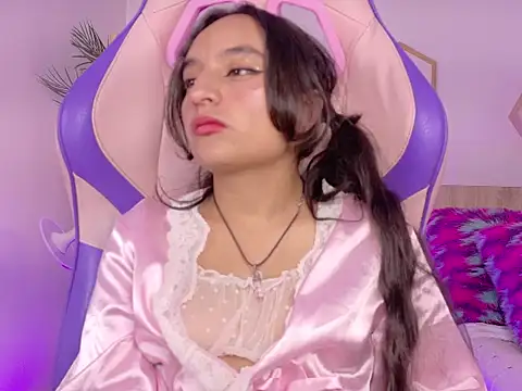 _emily_jonexs live