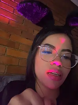 Susan_Voltaire live