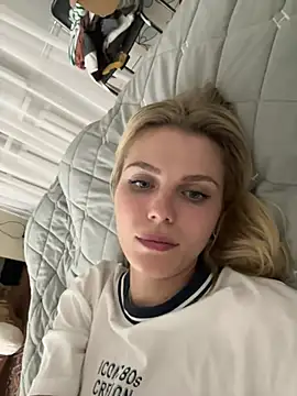 My_Hotgirl live