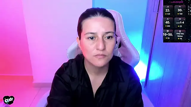 Saskyaa live