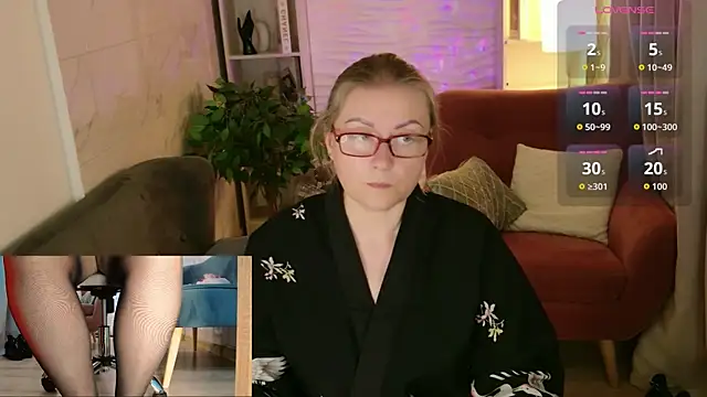 Alexandra_Kind live