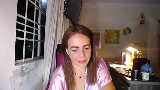 danielle_rose_1 live