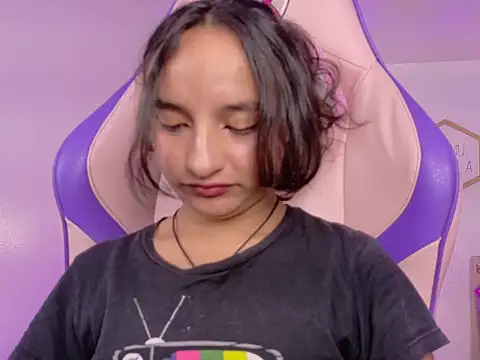 _emily_jonexs live