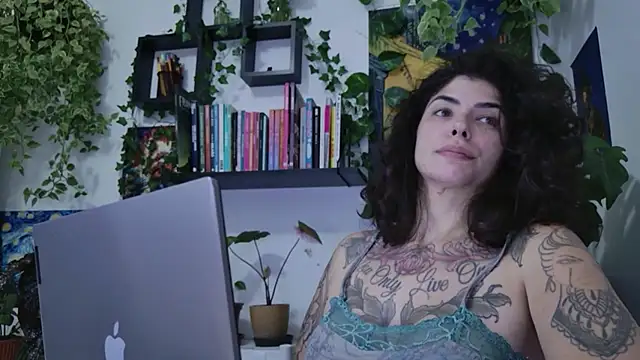 TaliMajesty live