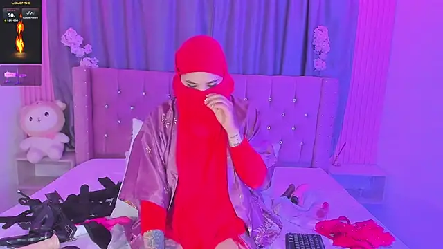 Nayla-Mouna live