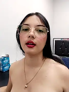 Valeria_allurin live