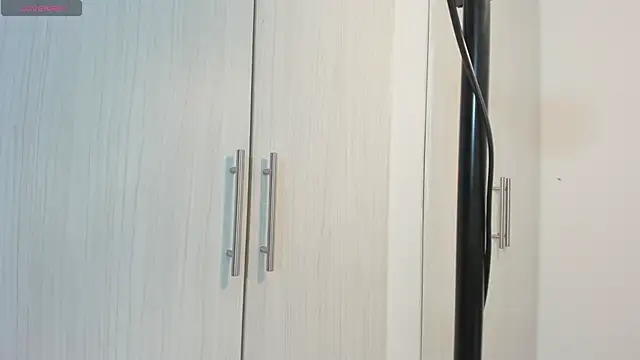 Kora_smith live