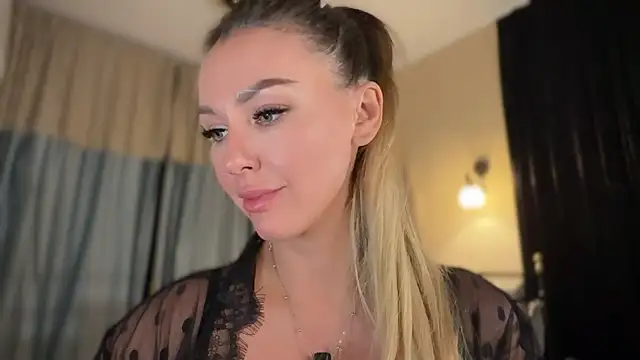 Untamed_Reina live