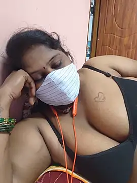 yalini1431 live