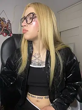 PrettyAshley_ live