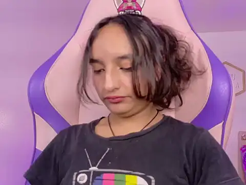_emily_jonexs live