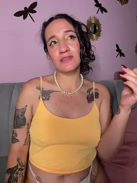 SofiaBrown_Pink live