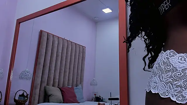 NaomiBennetti profile