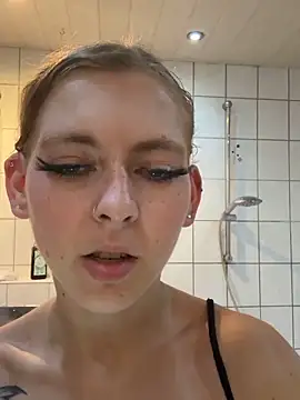 Alina-420 live