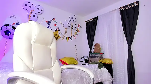 Juliet_Ember01 live