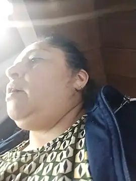 Keyla01_ live