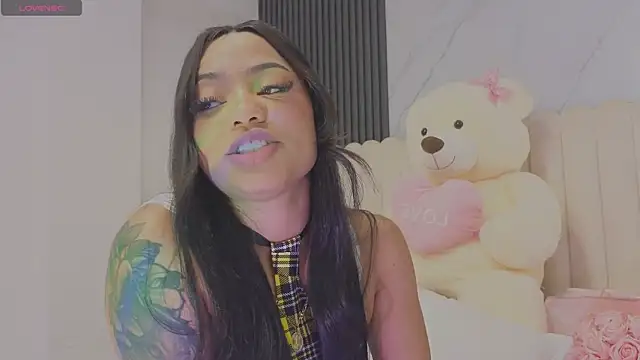 Madiee_Rhea live