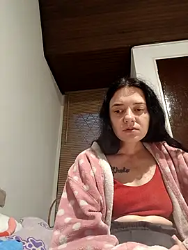 Isabella_21x live