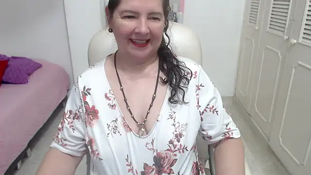 leonela_69 live
