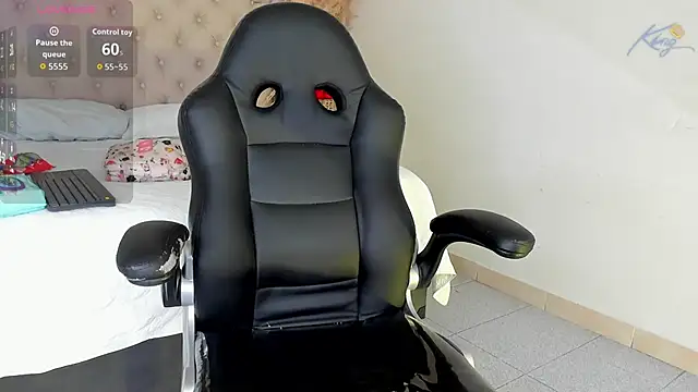 AdharaCruzz_ live