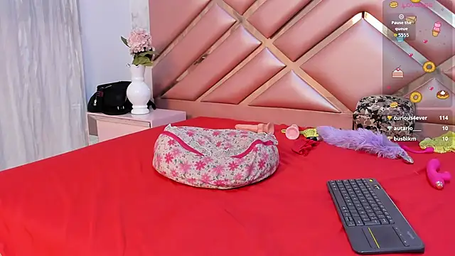 KimberlyBoonee live