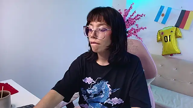 Alice_chester live
