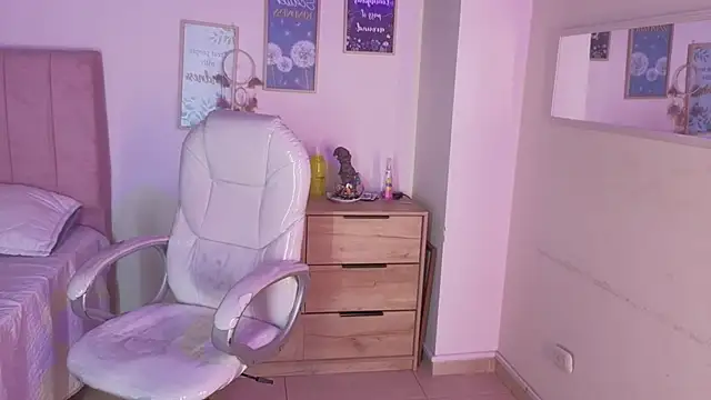 miia_thompson1 live