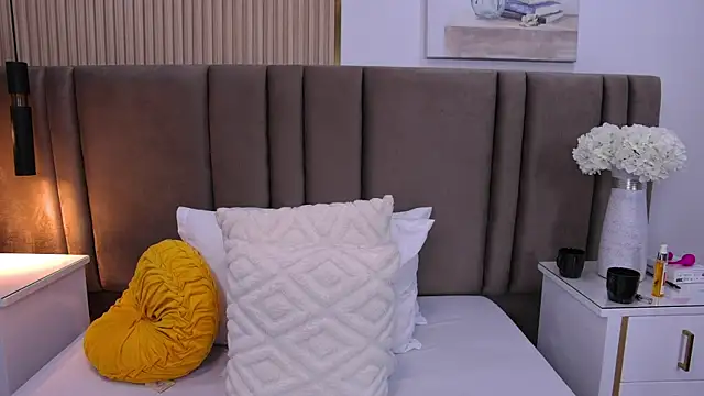 SaraLugo live