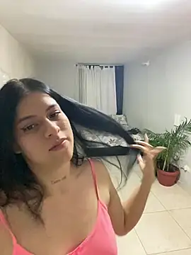 Holly_velvett live