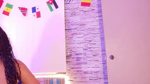 liz_monserrat_1 live