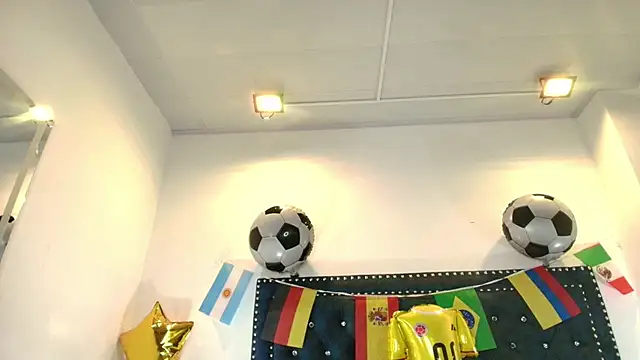 Gabriela_milani live