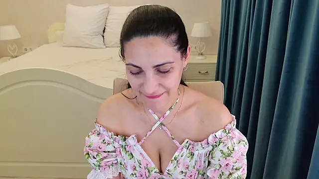 LovelyBeatrice live