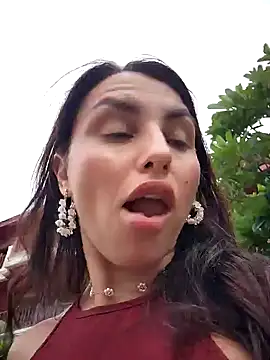 Izabella_Bella live
