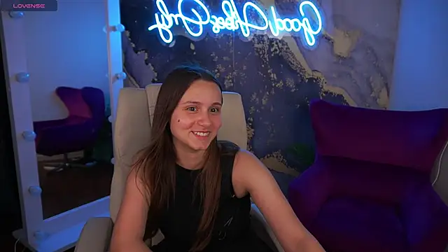 TinyNatalie live