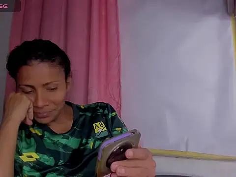 NENITA_HOTT live