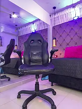 Auri__ live