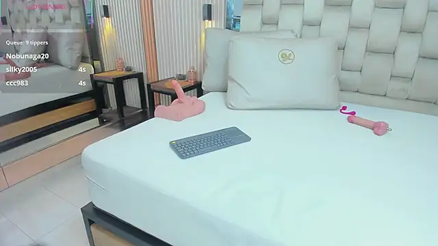 madelein_fosterr live
