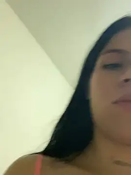 Holly_velvett live