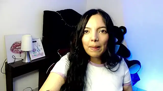 loren_tits24 live