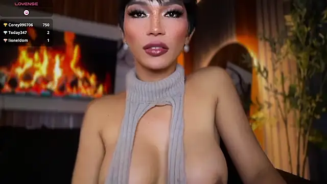 Maria_Manika live