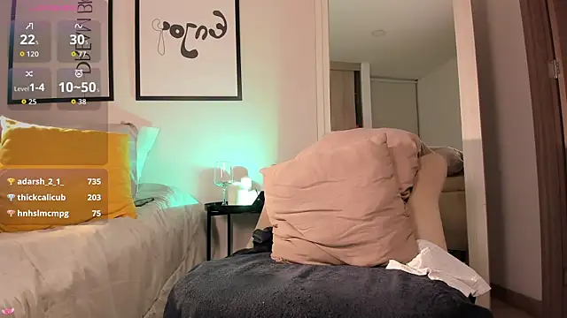 Max_strong01 live