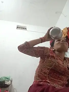 Student_garl_1 live