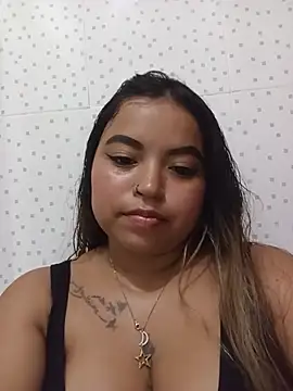 Emily_Lit live