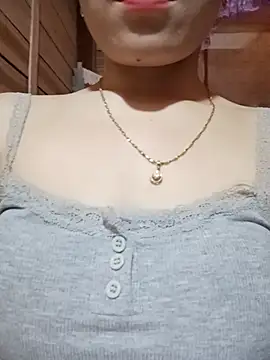 LucyyLy live