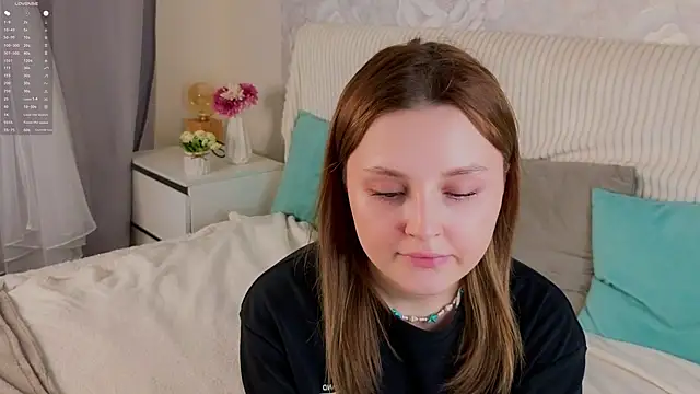 LorriMonz live