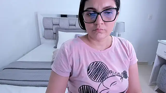 Camilaa_bueno live