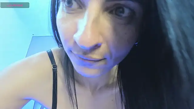Samantha_Velle live