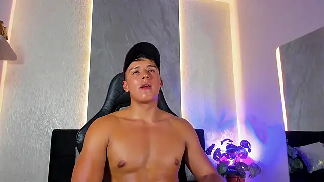 Jake_Lauren live